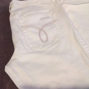 Size 10 Calvin Klein Cropped/Cuffed Jeans